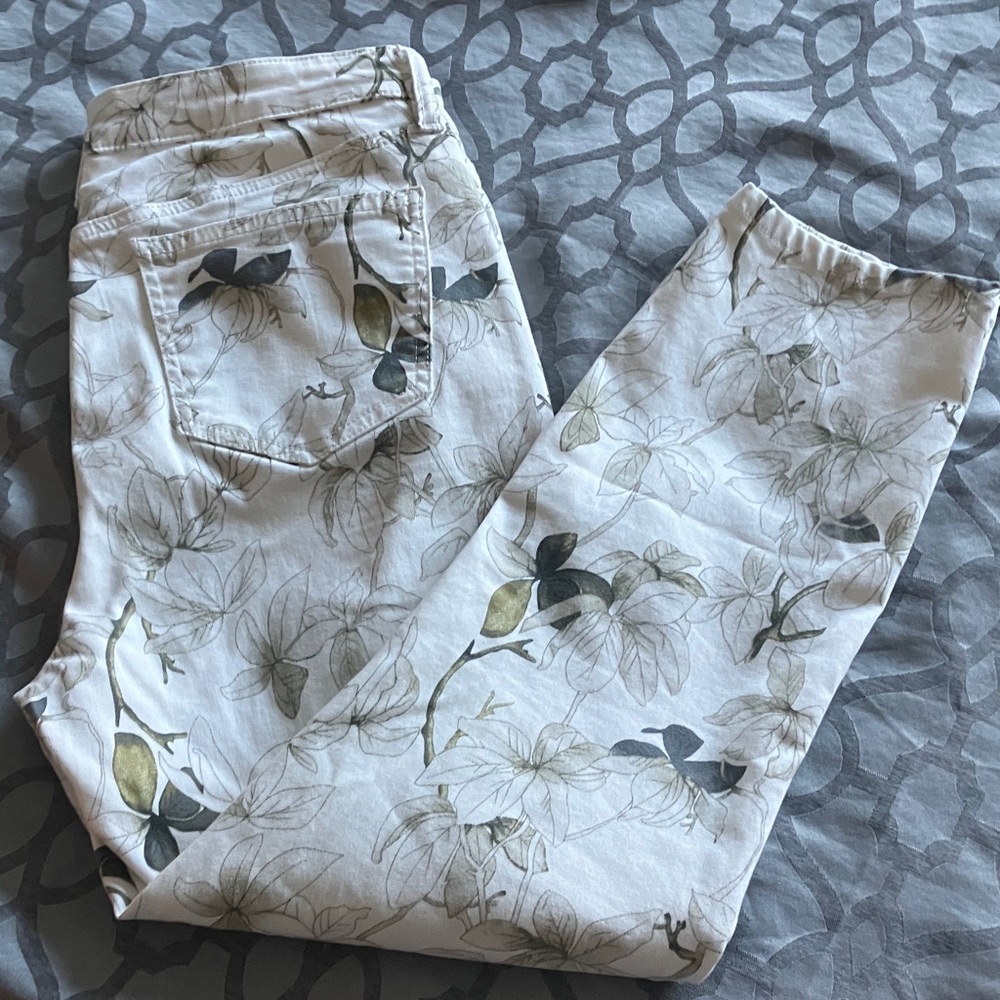 Buffalo David Bitton Leaf Print Pants - White and Green - Picture 7 of 9